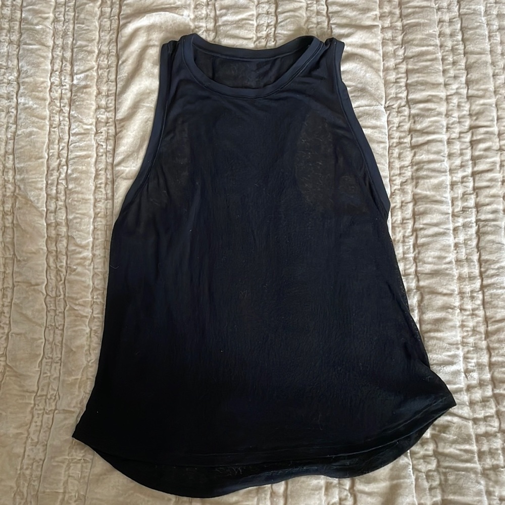 BLACK LULULEMON TANK SIZE 8
